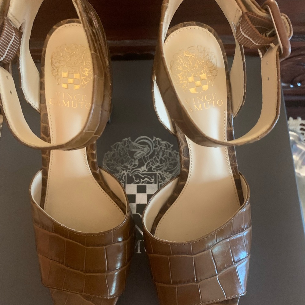 Vince Camuto Platform Sandals 6.5 - image 3